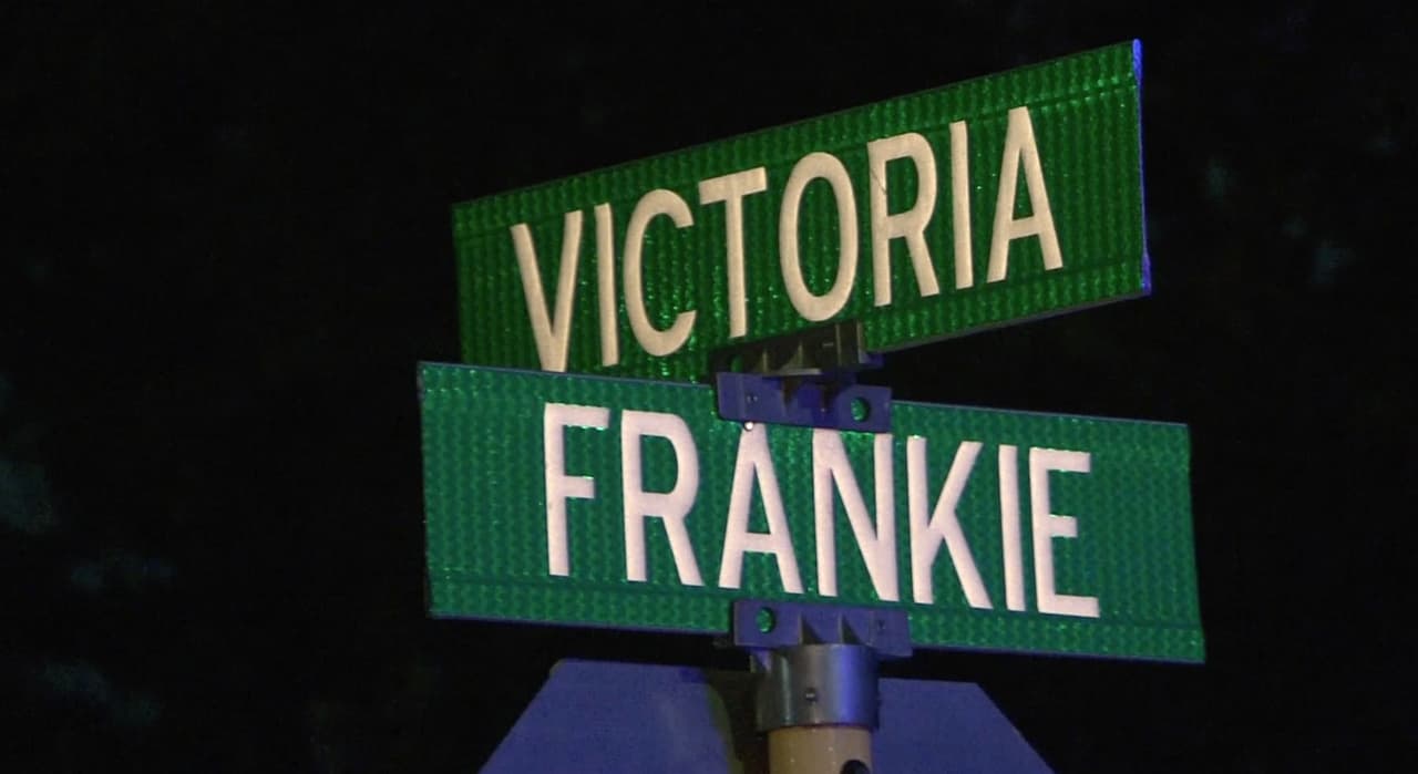 Al llegar encontraron el cuerpo de una mujer, al parecer hispana, de entre 30 y 40 años.