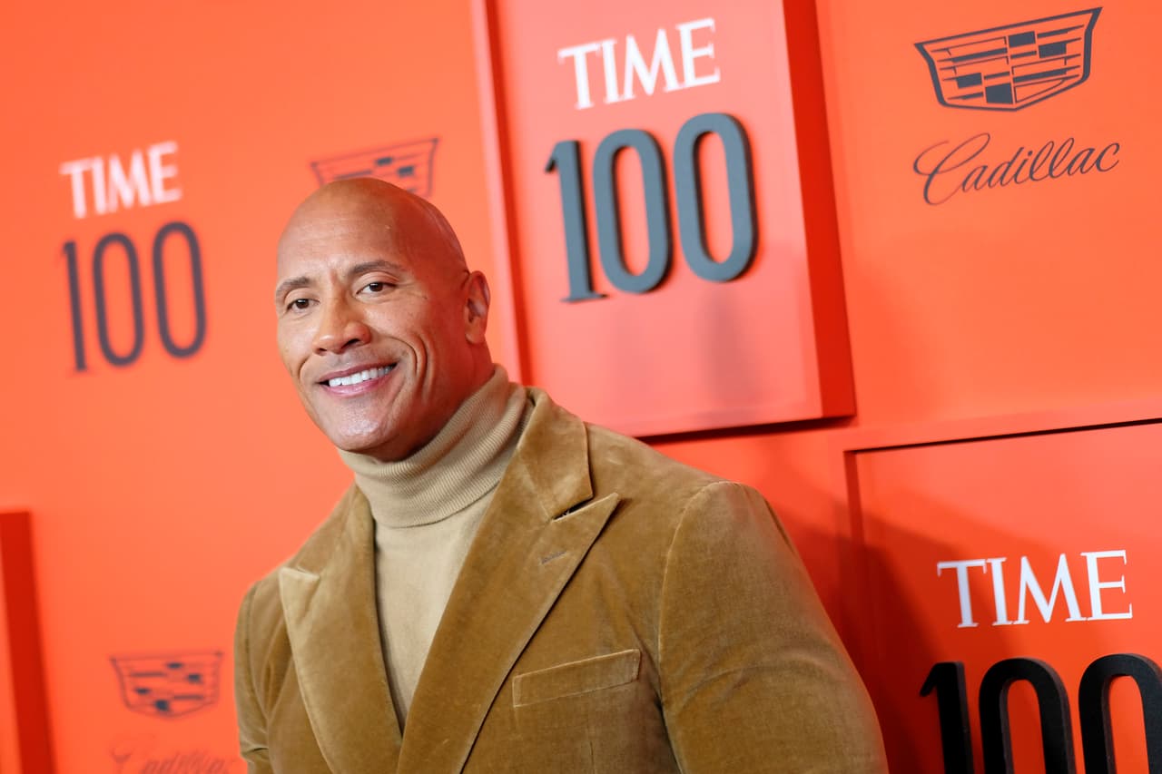 Dwayne Johnson, mejor conocido como ‘The Rock’, fue otro de los reconocidos como uno de los artistas más influyentes del mundo. Además, el actor aparece en una de las 
<b>seis portadas especiales de Time</b> para esta edición.