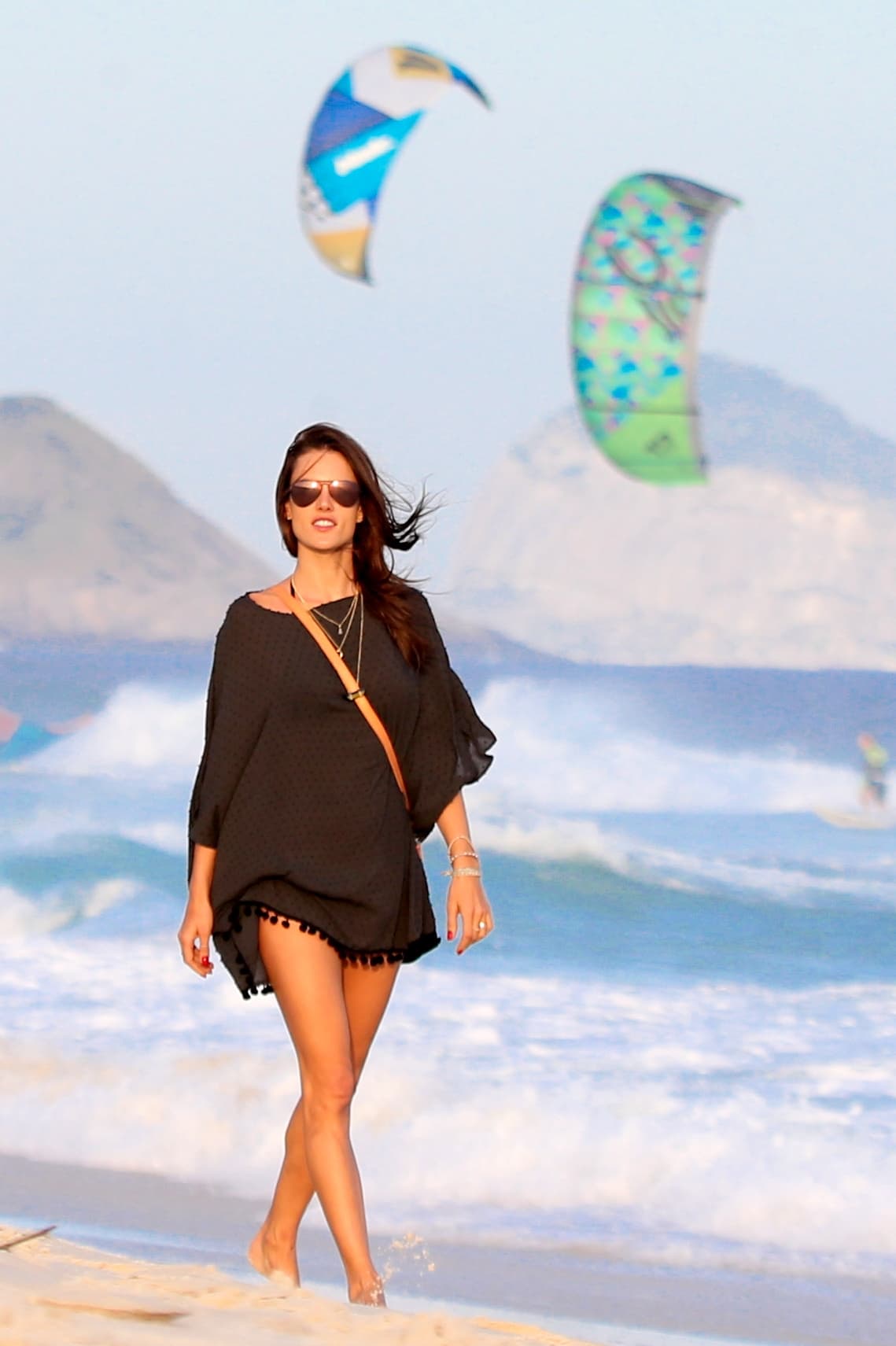 Lo bueno es que la modelo está acostumbrada a lidiar con las cámaras.