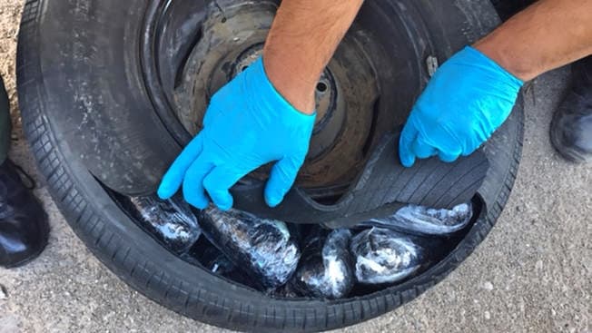 Traía las llantas del carro repletas de... metanfetamina: el mito de Camelia 'La Texana' convertido en realidad