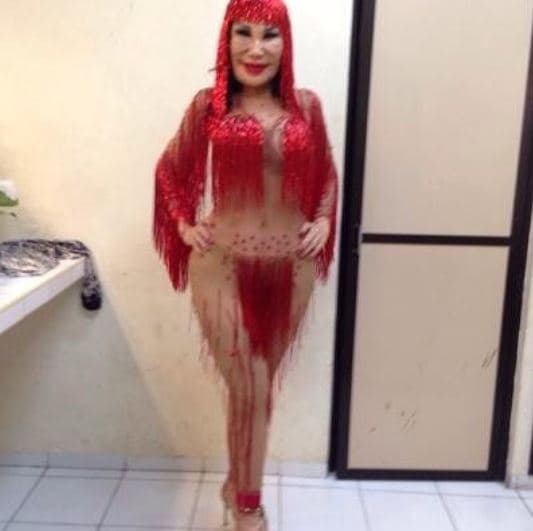 Hasta el momento, no ha aclarado si se trata de otra de sus bromas o si sus planes son reales.