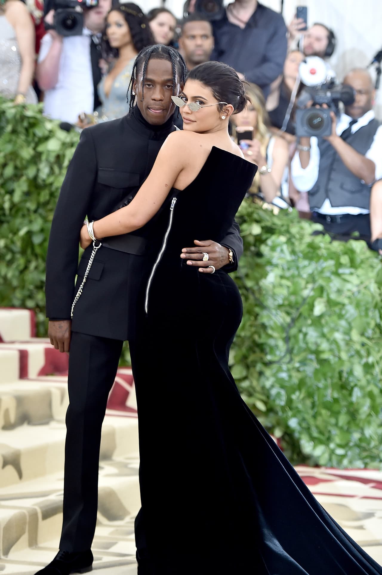 Junto a Scott, la joven modelo y empresaria se convirtió en madre de dos pequeños; la mayor de ellos, Stormi Webster, ha conquistado las alfombras rojas de importantes eventos junto a su mamá.