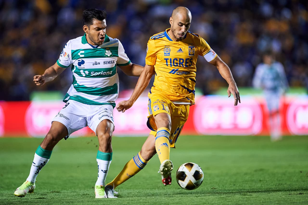 Carlos Salcedo fue el héroe de Tigres al marcar el gol que les dio la victoria sobre Santos y el pase a Semifinal.