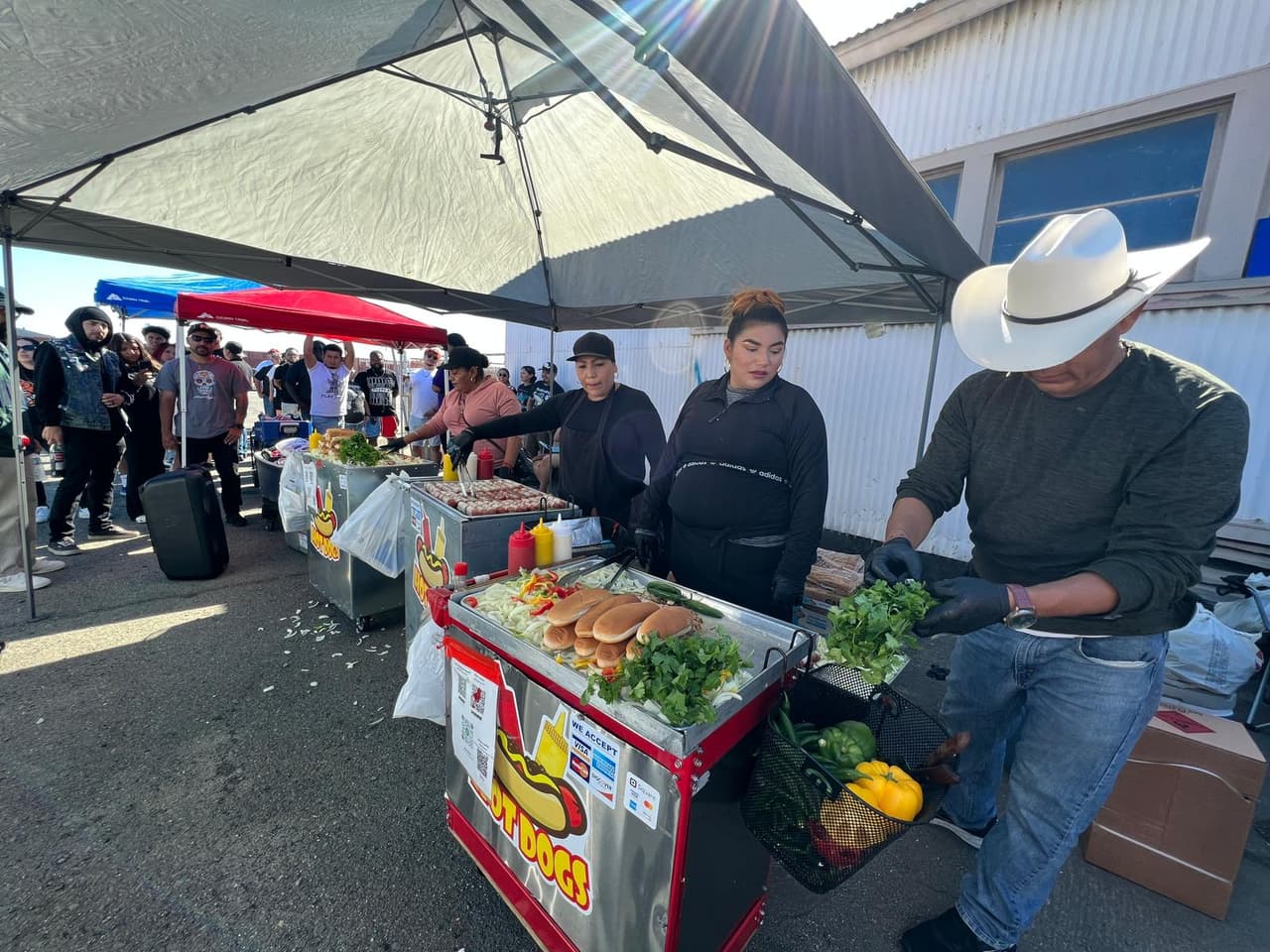 Juan Carlos dijo que con el apoyo que ha recibido desea legalizar su forma de trabajo.