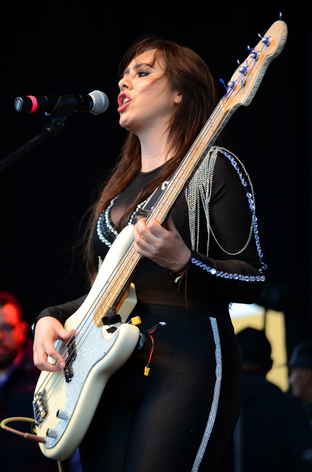 Con su talento y belleza prendieron la fiesta callejera del Latin GRAMMY