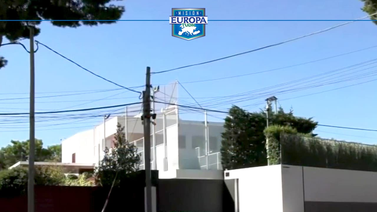 ¿Reuniones a domicilio? Vecinos dicen que ha habido fiesta de Suárez y Messi