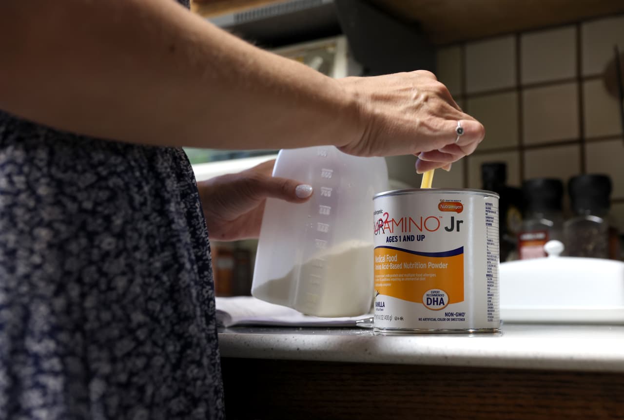 La madre ha emprendido una búsqueda en otros estados, ya que el suministro con el que cuenta se terminará en pocos días.