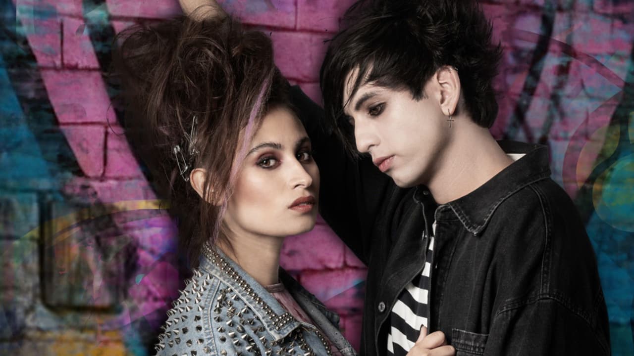Románticos vs Rabiosos: Quién es quién en la micronovela que revive la guerra entre emos y punks