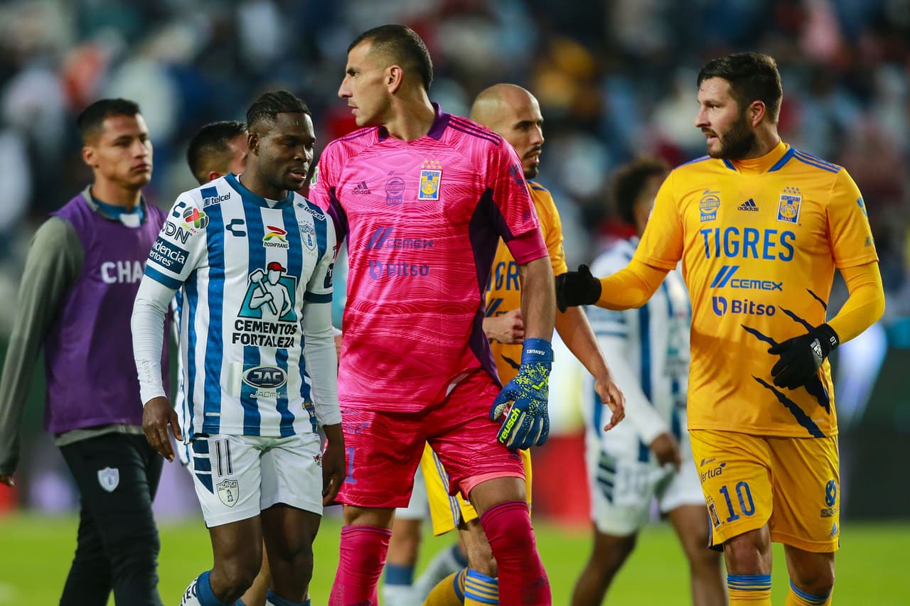 Con dos goles de Víctor Guzmán el Pachuca venció a Tigres y tomaron el liderato del Clausura 2022.