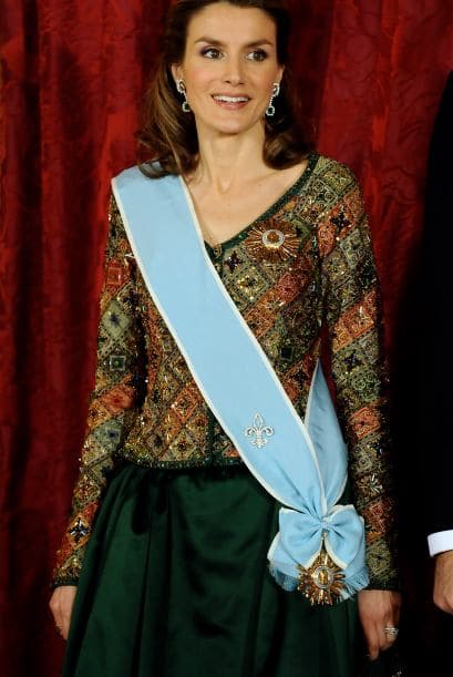 Letizia también se ha destacado por usar ropa de diseñadores no españoles.