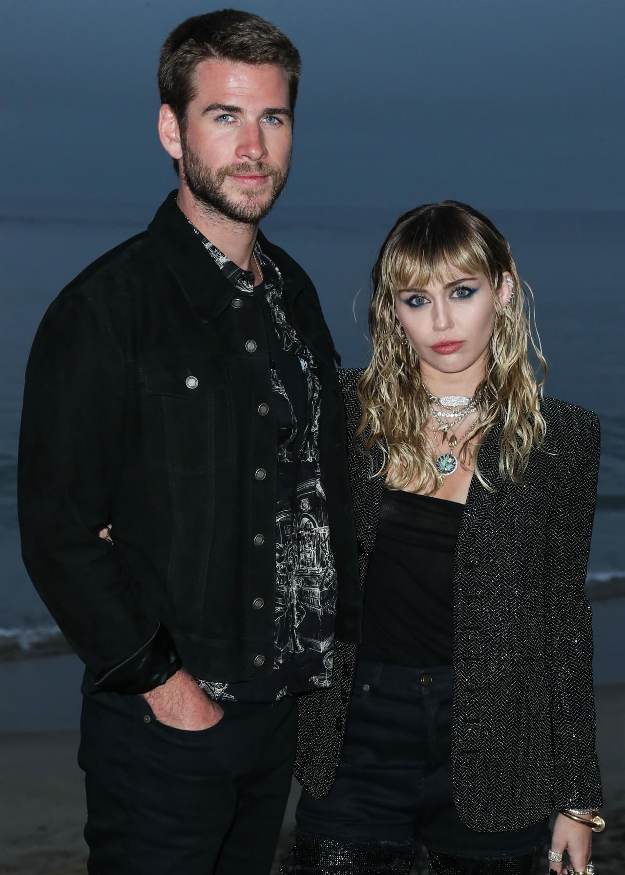 "Mi cuñado, bueno. Después de una relación a la que has dedicado diez años, pues 
<b><a href="https://www.univision.com/famosos/miley-cyrus-y-liam-hemsworth-no-han-terminado-por-completo-fotos" target="_blank">está chafado</a></b>", dijo la rubia de 43 años en declaraciones citadas este 21 de noviembre por la revista 
<b><a href="https://www1.hola.com/actualidad/20191121154591/elsa-pataky-habla-liam-hemsworth-separacion-miley-cyrus/" target="_blank">¡Hola! </a></b>
<br>