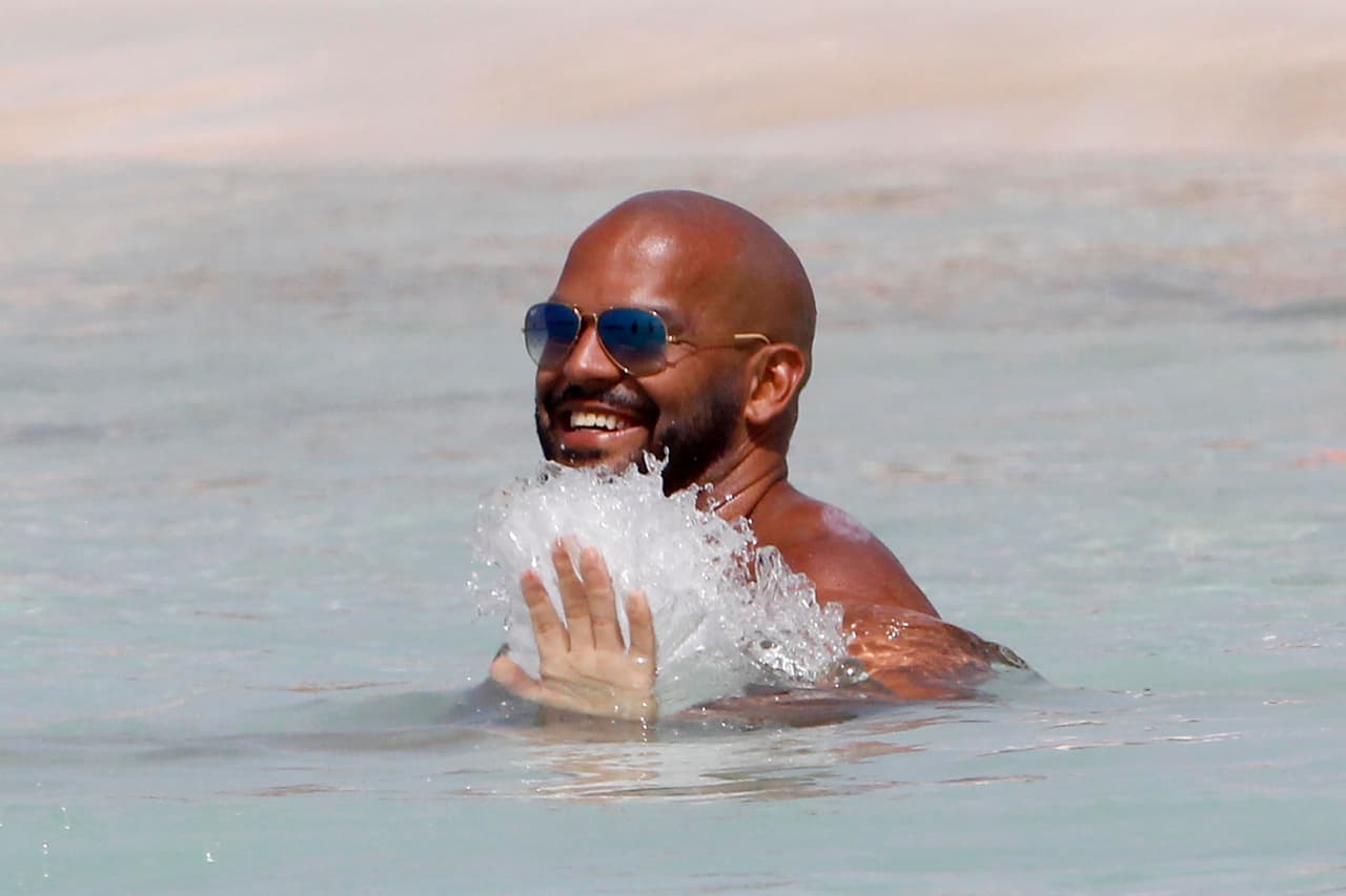 El actor Amaury Nolasco se encontraba en el grupo de amigos de Eva y Pepe.