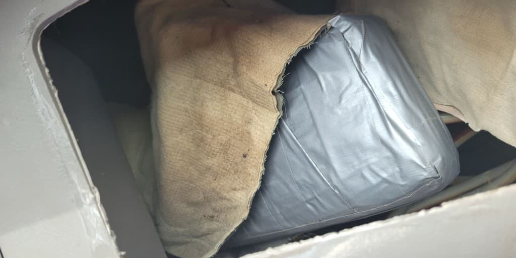 Solo dos miligramos de fentanilo pueden ser letales. El conductor enfrenta cargos criminales, tuiteó la Patrulla Fronteriza.