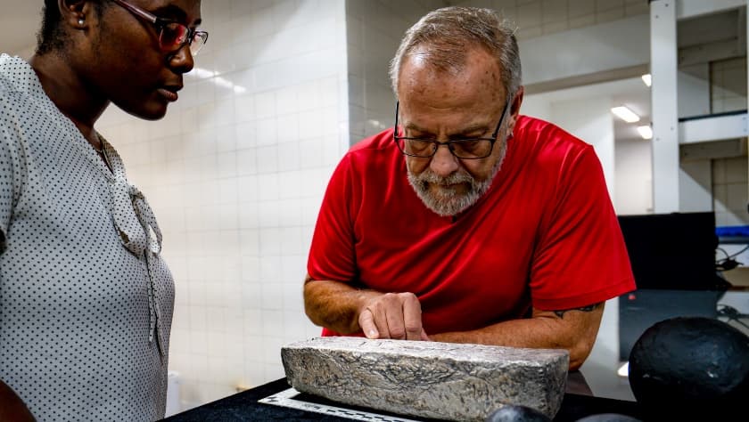 Los investigadores cuantificaron en tres millones de objetos los que fueron recuperados a lo largo del tiempo. Mediante el uso de tecnología de sensor remoto, como el sonar y los magnetómetros, Allen Exploration rastreó "un largo y sinuoso rastro de restos", aseguró Carl Allen, fundador de la empresa, en un comunicado.