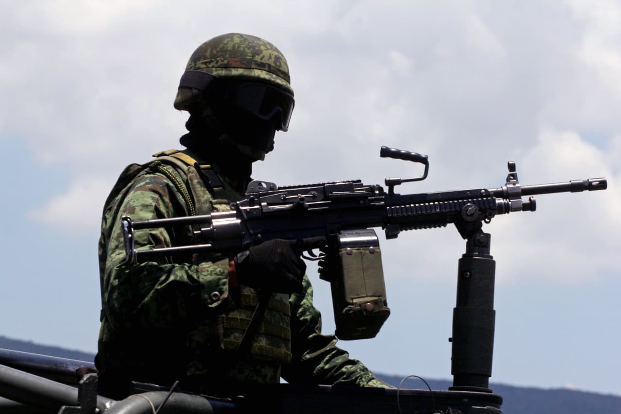 En el enfrentamiento en Iguala, estado de Guerrero, murió un elemento militar y 14 civiles.