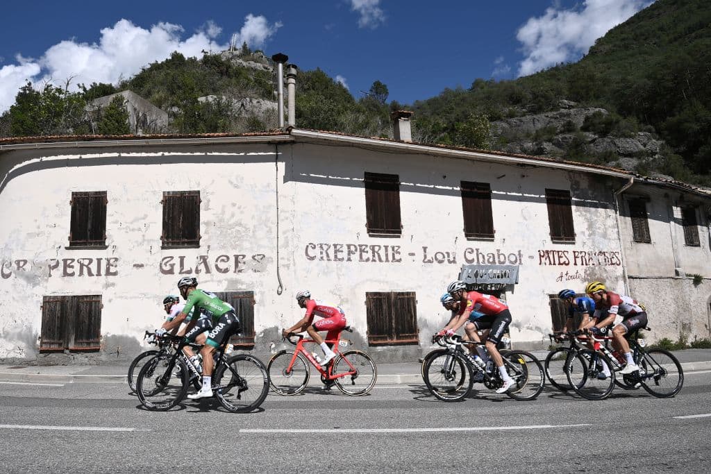 Otra toma de los ciclistas.