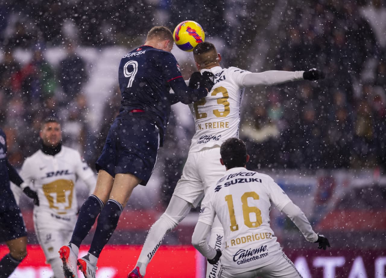 New England Revolution fue muy superior a los Pumas y se impuso gracias a un doblete de Adam Buksa y otro tanto de Sebastian Lletget.
