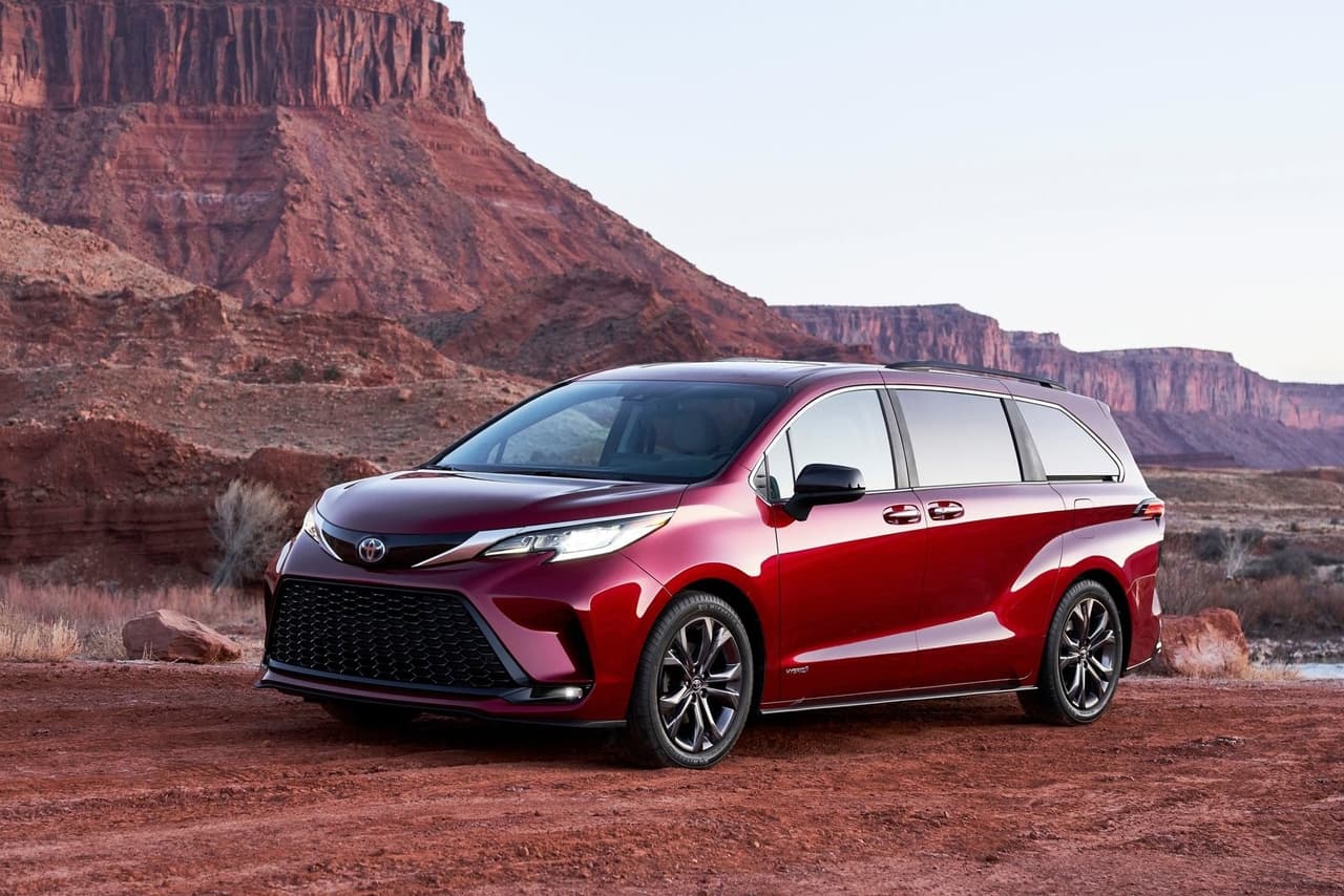<h3 class="cms-H3-H3"><b>Toyota Sienna</b></h3>
<br>
<br>
<b>Segmento: </b>minivan
<br>
<br>
<b>Porcentaje de valor retenido después de 5 años: </b>44.7%