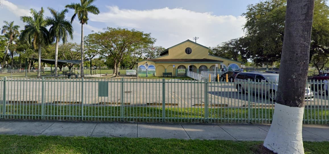 El 15 de diciembre en el parque Juan Pablo Duarte, ubicado en el 1776 del noroeste y la calle 28, Miami, Florida, 33142. De 8:00 am a 12:00 pm.