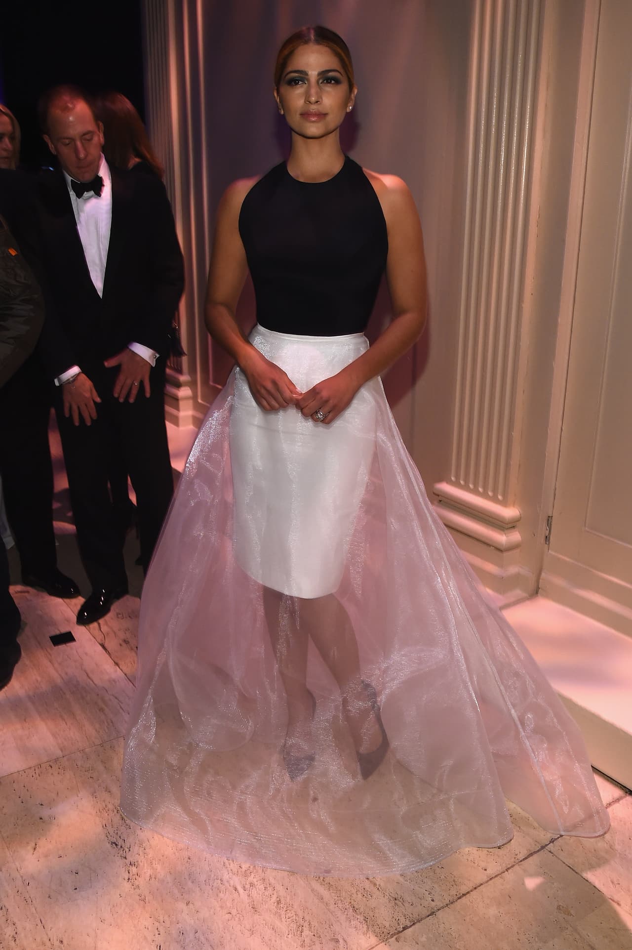 El tul les aporta largo a estos diseños, cubriendo las piernas.