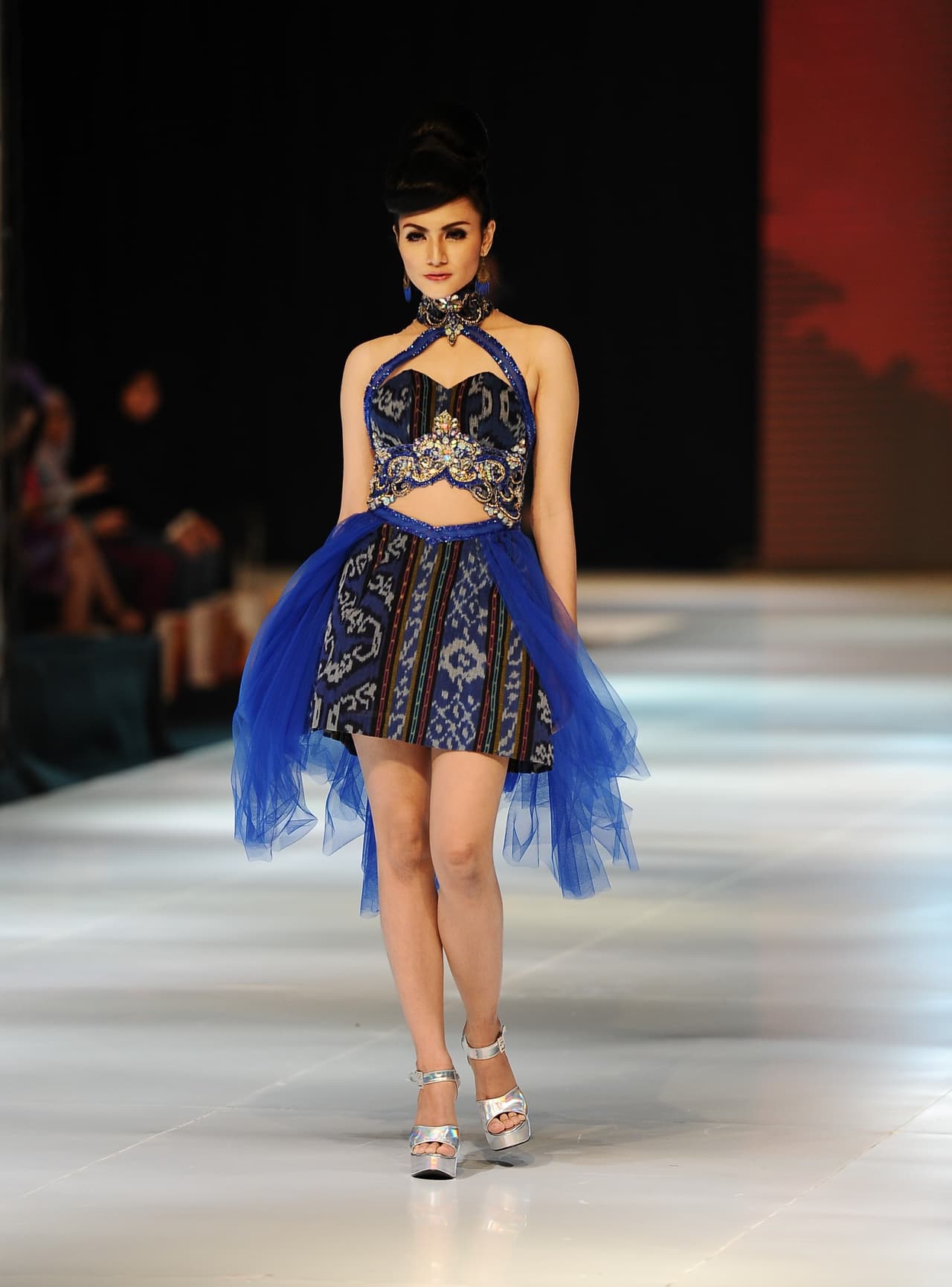 Faldas. Las faldas de corte irregular son tendencia esta temporada.