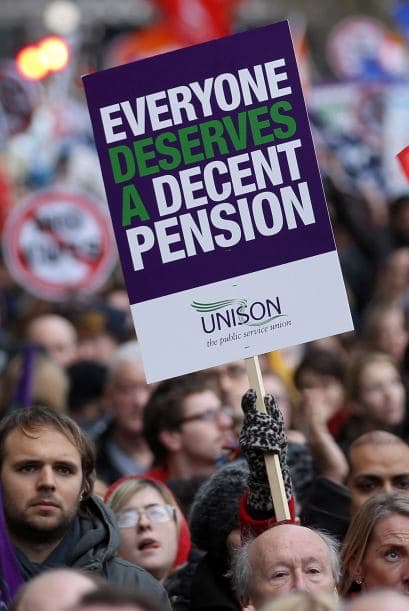 Empleados de inmigración de igual manera se sumaron a la mayor huelga de Gran Bretaña en las últimas décadas.