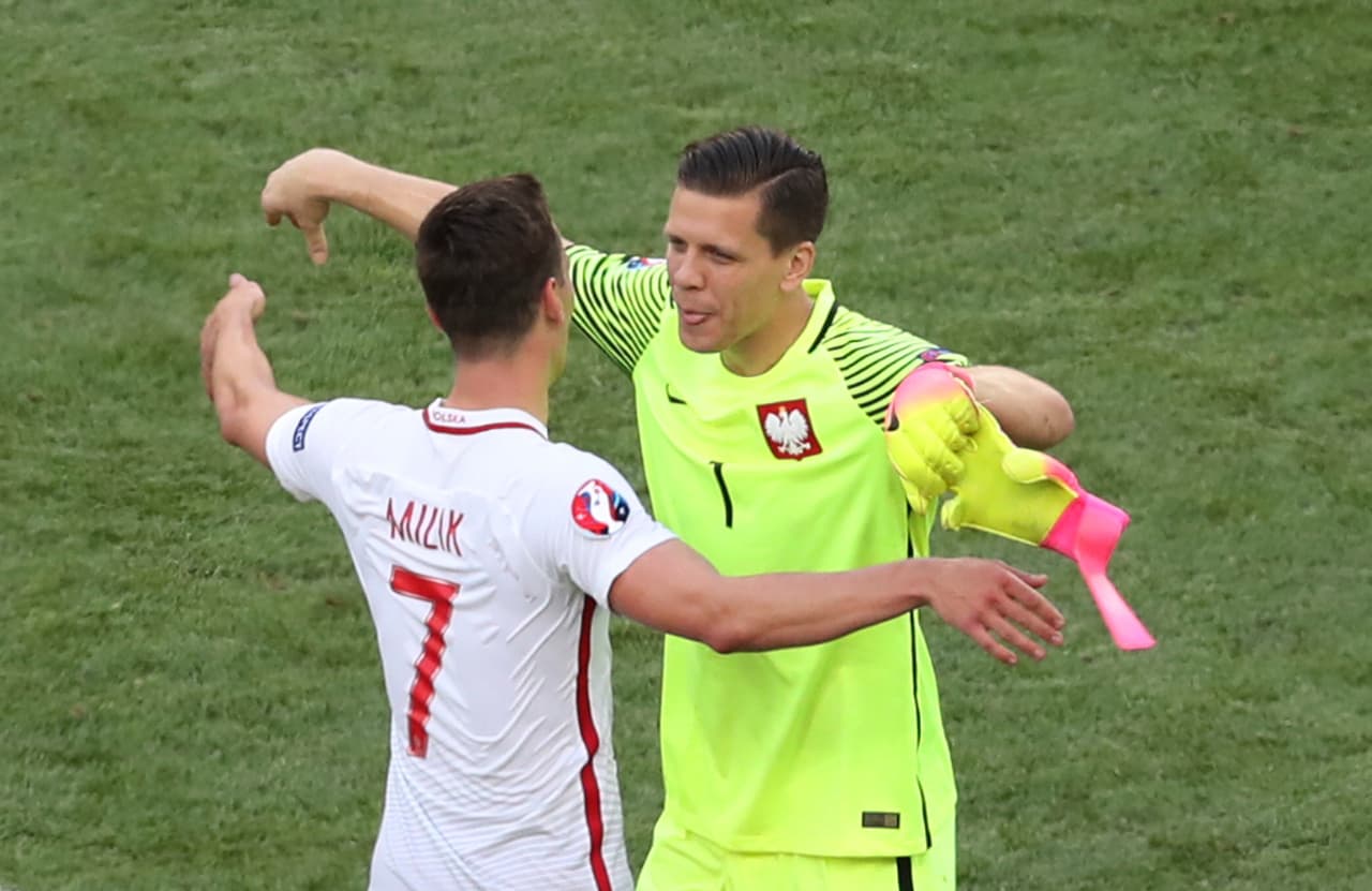 La Juventus ya habría encontrado el sustituto de Gianluigi Buffon. Wojciech Szczesny estaría muy cerca de firmar.