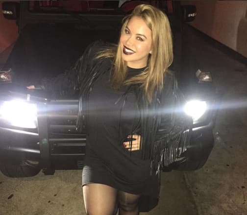 Chiquis Rivera es tan complaciente, que ahora regalará a sus fanáticos sus más preciados tesoritos.