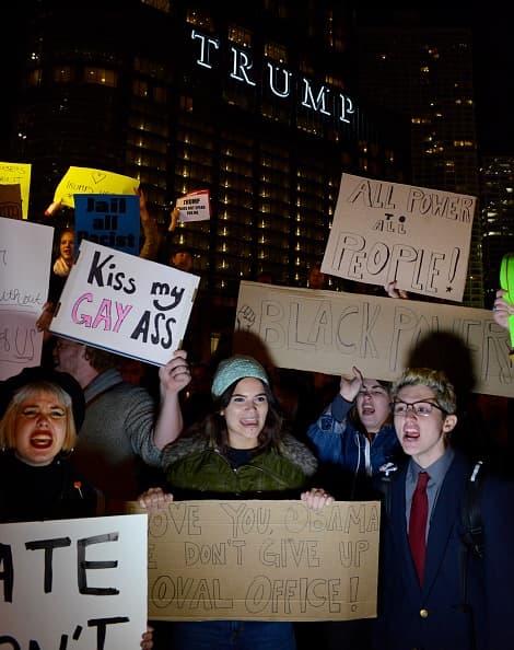 Varias protestas de rechazo al presidente electo se realizaron el miércoles en otras ciudades del país, entre ellas Texas, Nueva York y Los Ángeles, y hay otras manifestaciones previstas para el fin de semana.