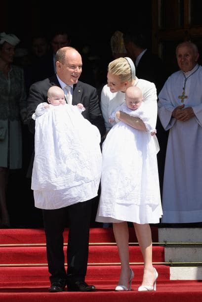 Al final de la ceremonia y las fotos con la familia disfrutaron de una recepción en el Palacio de Mónaco.