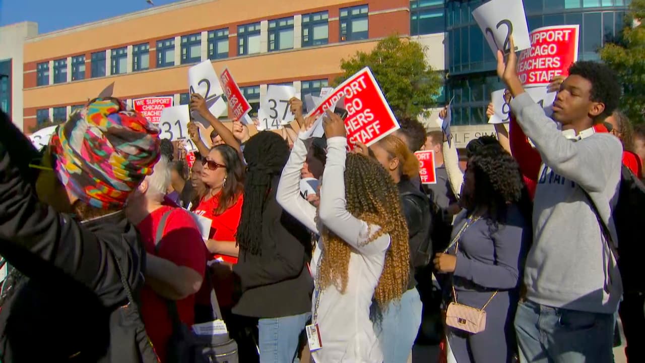 Sindicato de Maestros de Chicago lucha por estudiantes sin hogar
