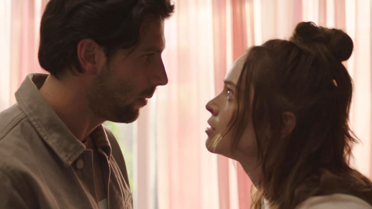 Álvaro busca a Carla por todos lados - Loco por Ella