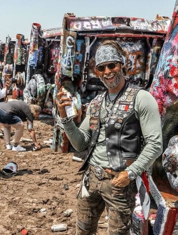 Mientras Angelique continúa con las grabaciones de 'Contracara', Sebastián iniciará la gira por EEUU de la puesta en escena 'Una pareja de 3', trabajo que lo mantendrá alejado de su amada novia.