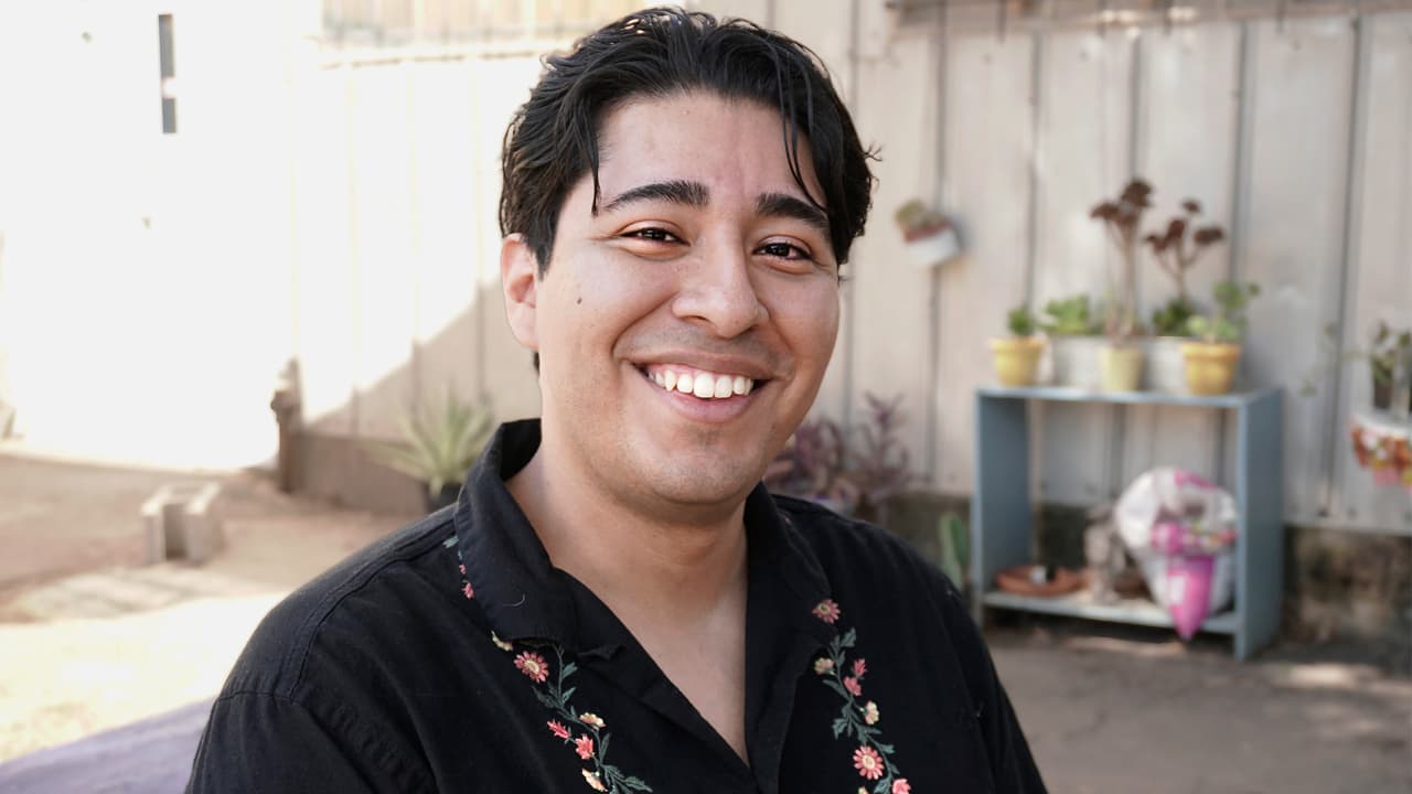 El poeta, cineasta y narrador de cuentos de Sacramento, Jorge Quintana, comparte sus experiencias.