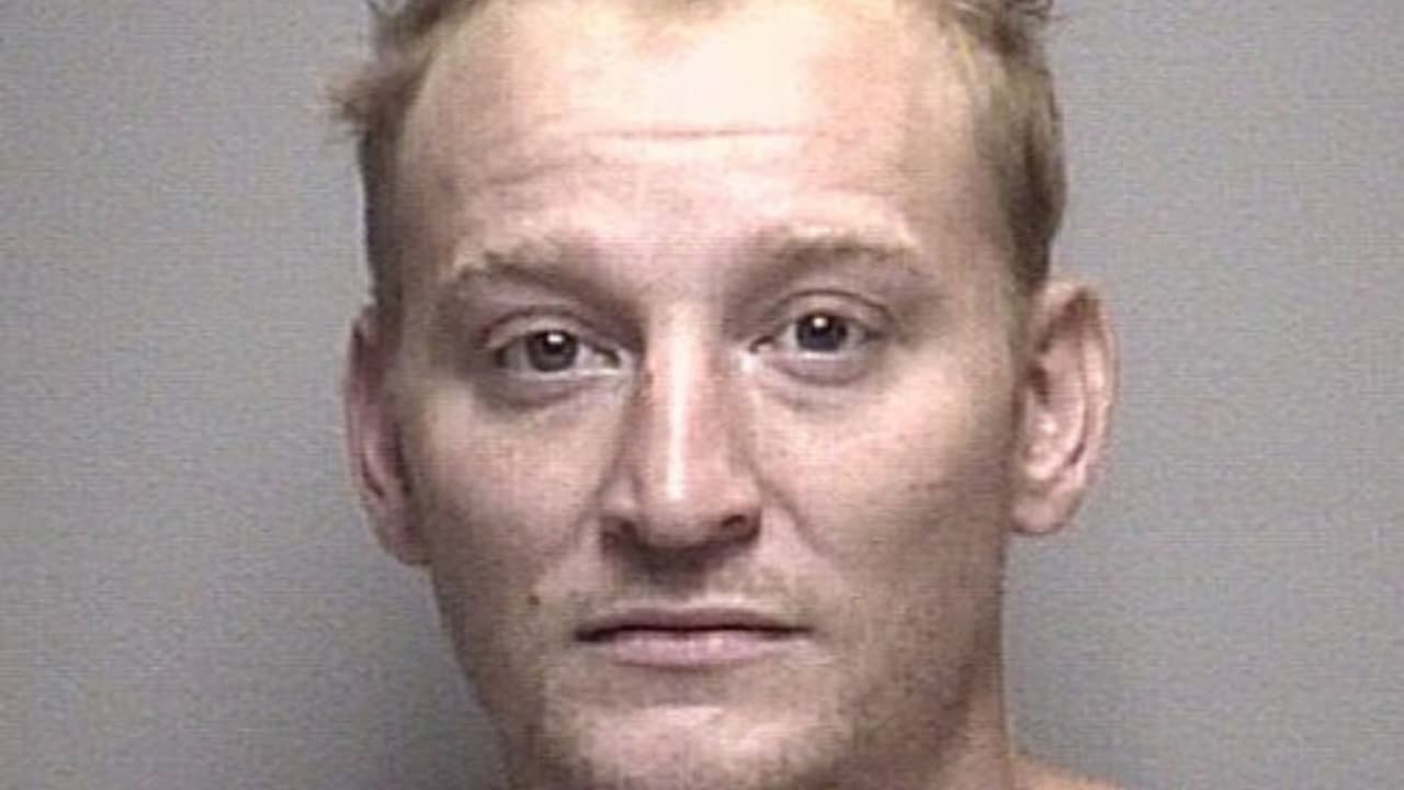 Hombre es sentenciado a nueve años de prisión por amenazar a un agente del Sheriff del condado de Galveston