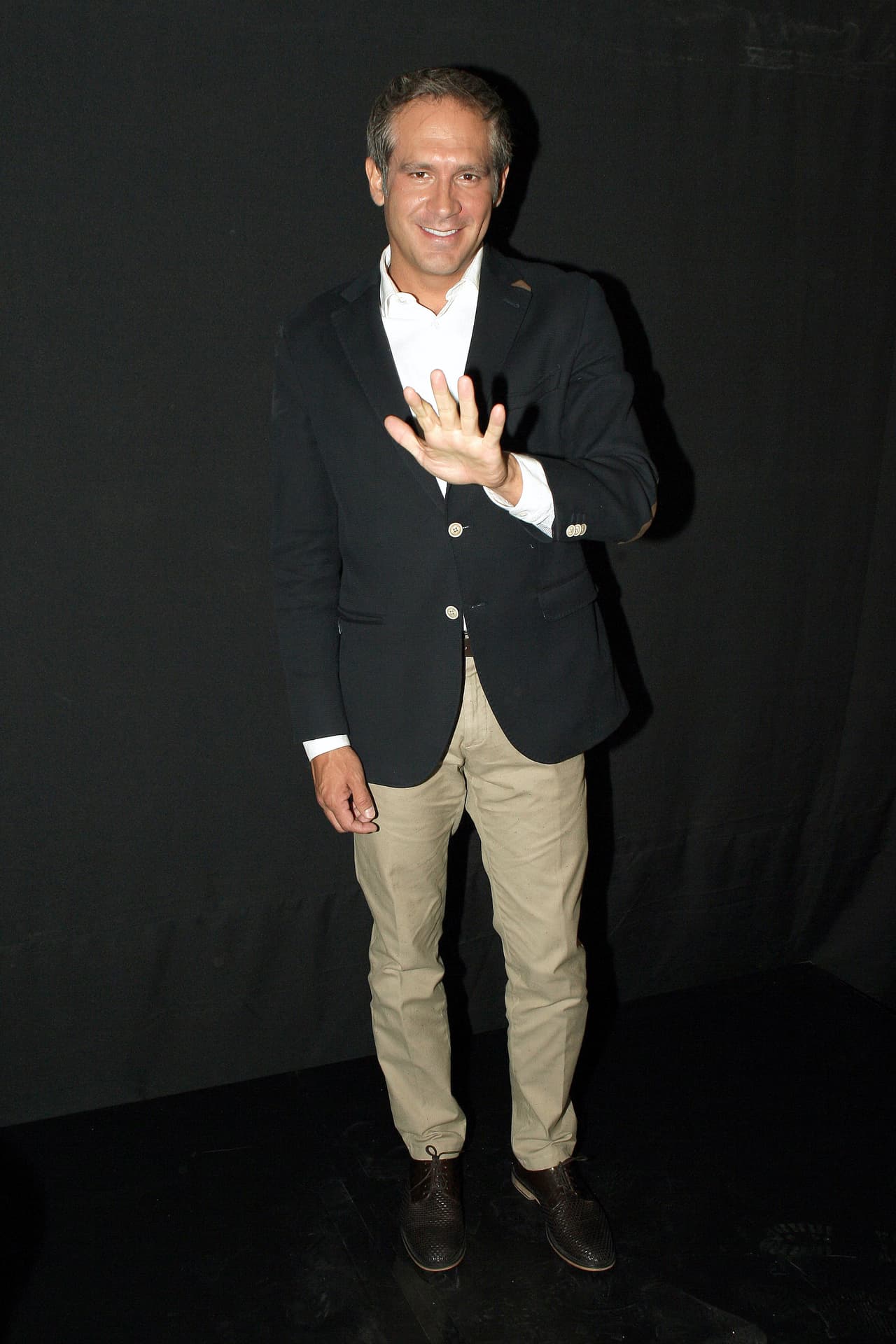 El actor y conductor Arath de la Torre era todo un jovencito cuando formó parte del elenco del programa Hoy.