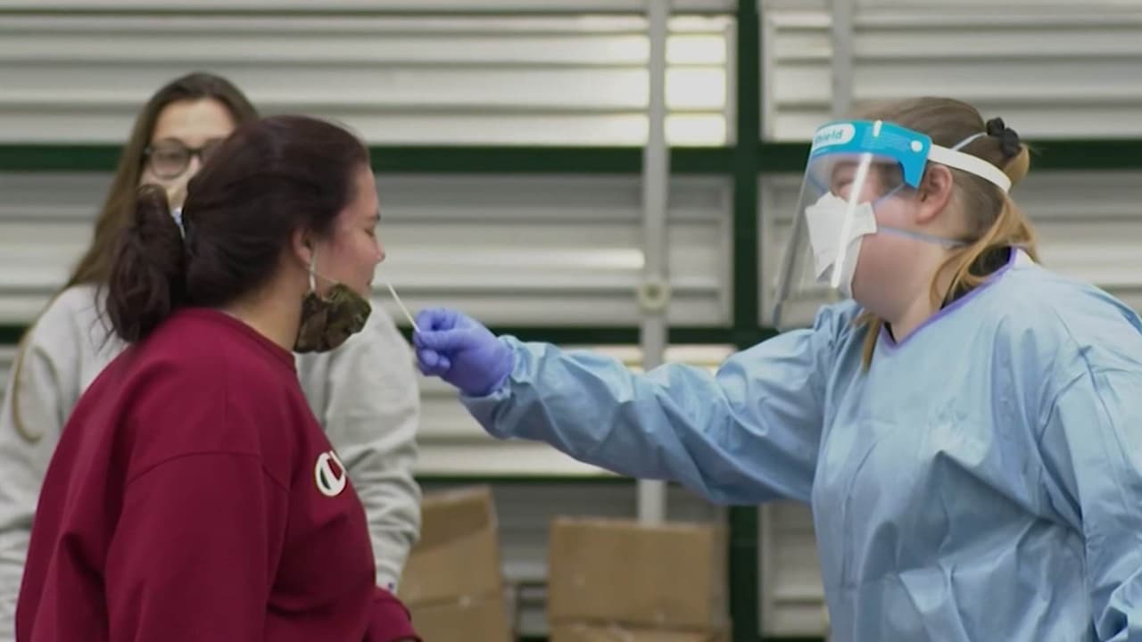 FDA aprueba primera pastilla para prevenir el COVID-19