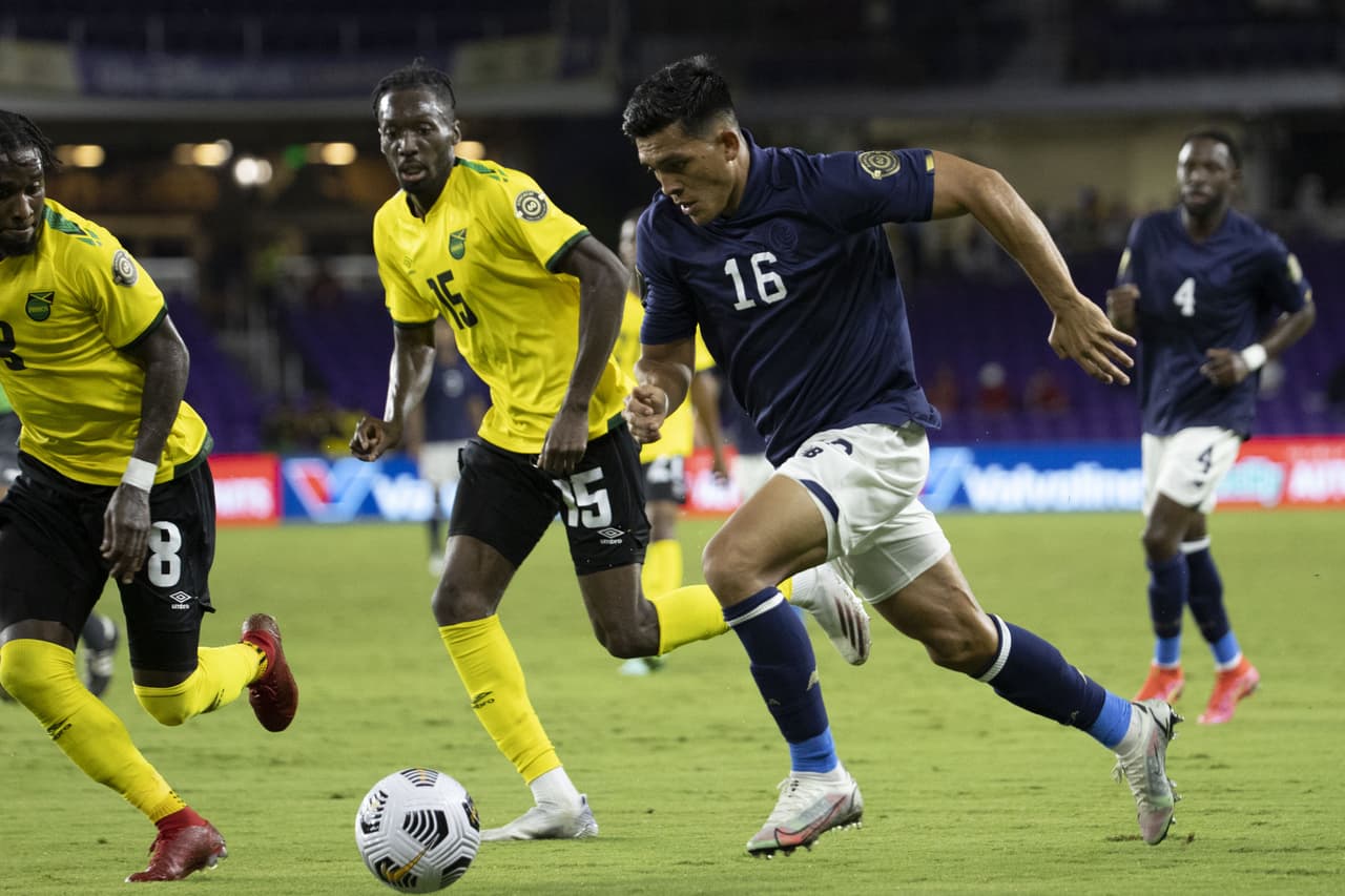 Con solitario gol de Bryan Ruiz, Costa Rica vence 1-0 a Jamaica y consigue paso perfecto a los cuartos de final.