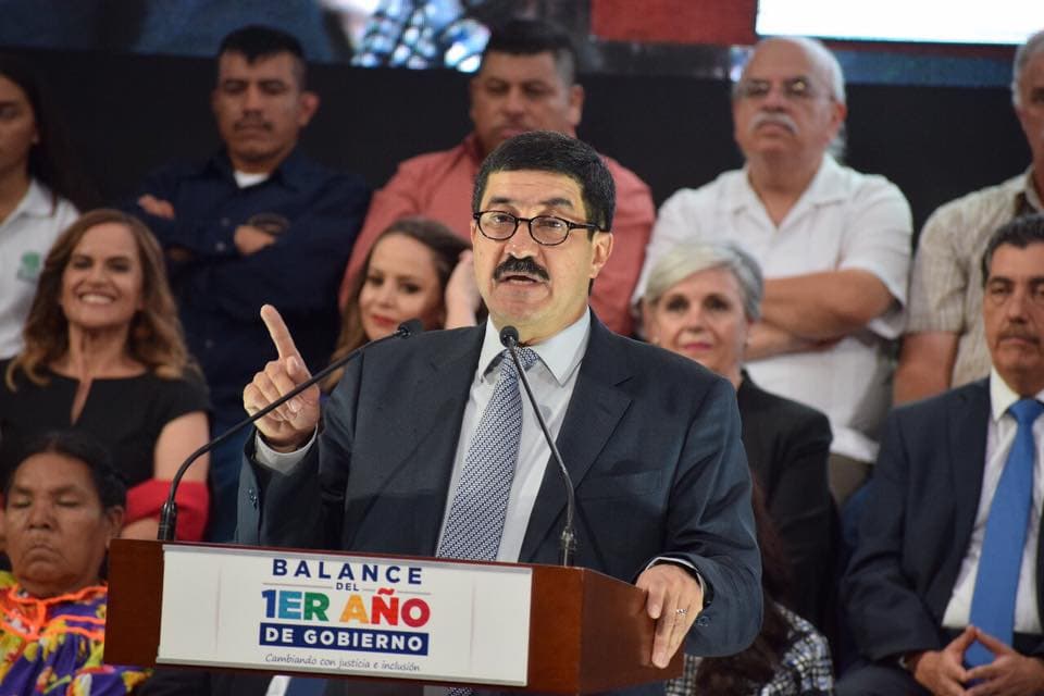 México: El caso de Javier Corral es una bomba de tiempo en potencia para el PRI y el gobierno