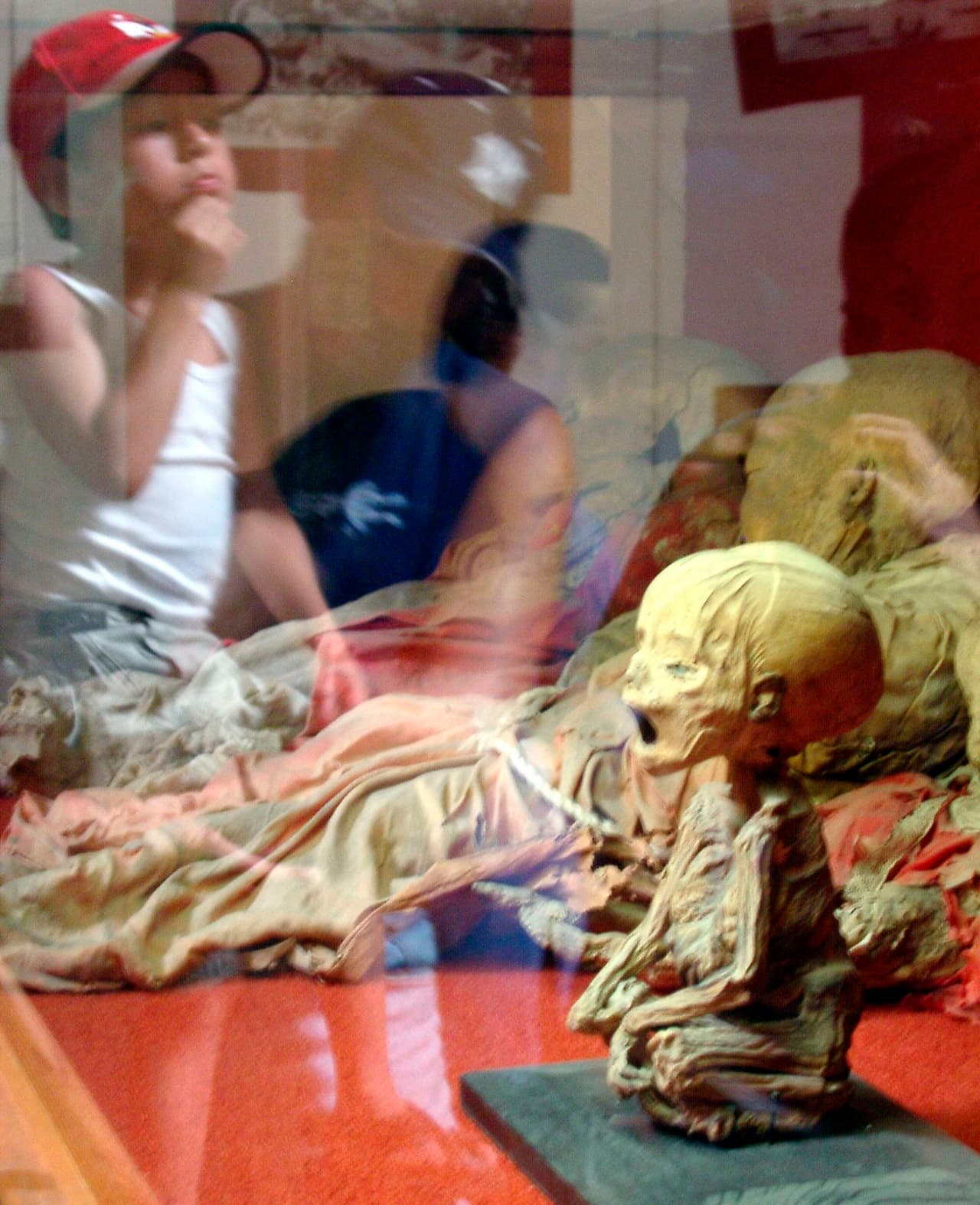 De esta forma aparecieron personas comunes de todo tipo, asegura Rodríguez, y a diferencia de las momias de Egipto, no se trataba de cuerpos pertenecientes a guerreros ancestrales o reyes.