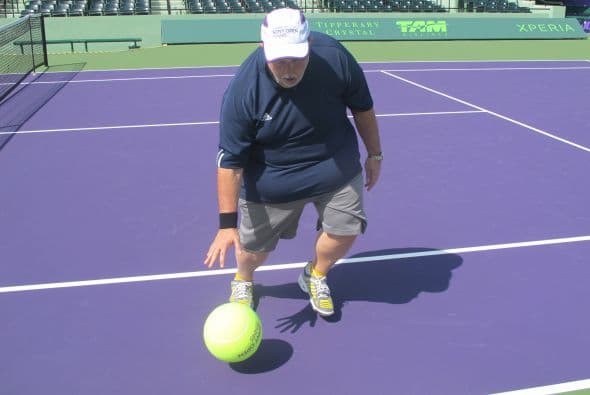 A jugar tenis con El Gordo y La Flaca