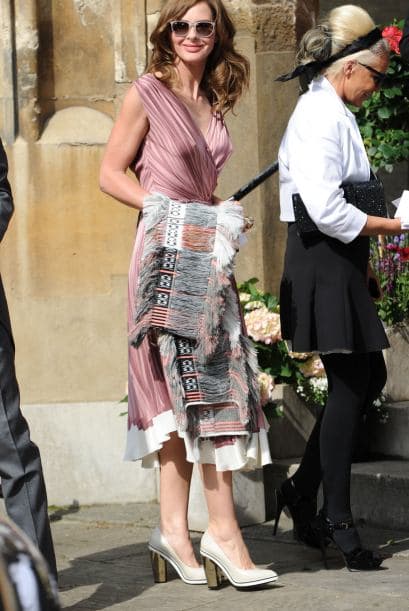 Mira más fotos del enlace, los famosos invitados y el mejor ángulo de las modelos Delevingne sólo aquí.