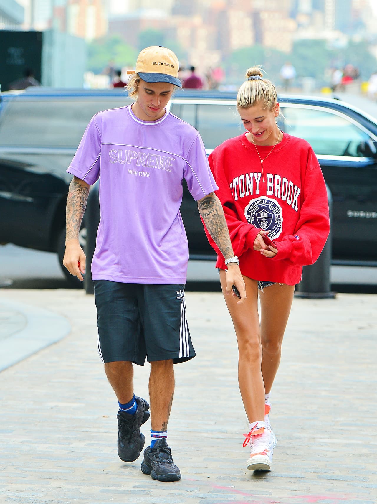 Justin Bieber y Hailey Baldwin disfrutaron de una tarde de cine, que más tarde terminó en una visita a un restaurante.