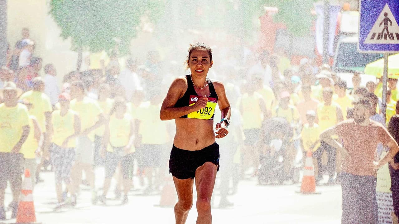 ¿Correr en exceso provoca pérdida de grasa facial y acelera el envejecimiento prematuro del rostro?