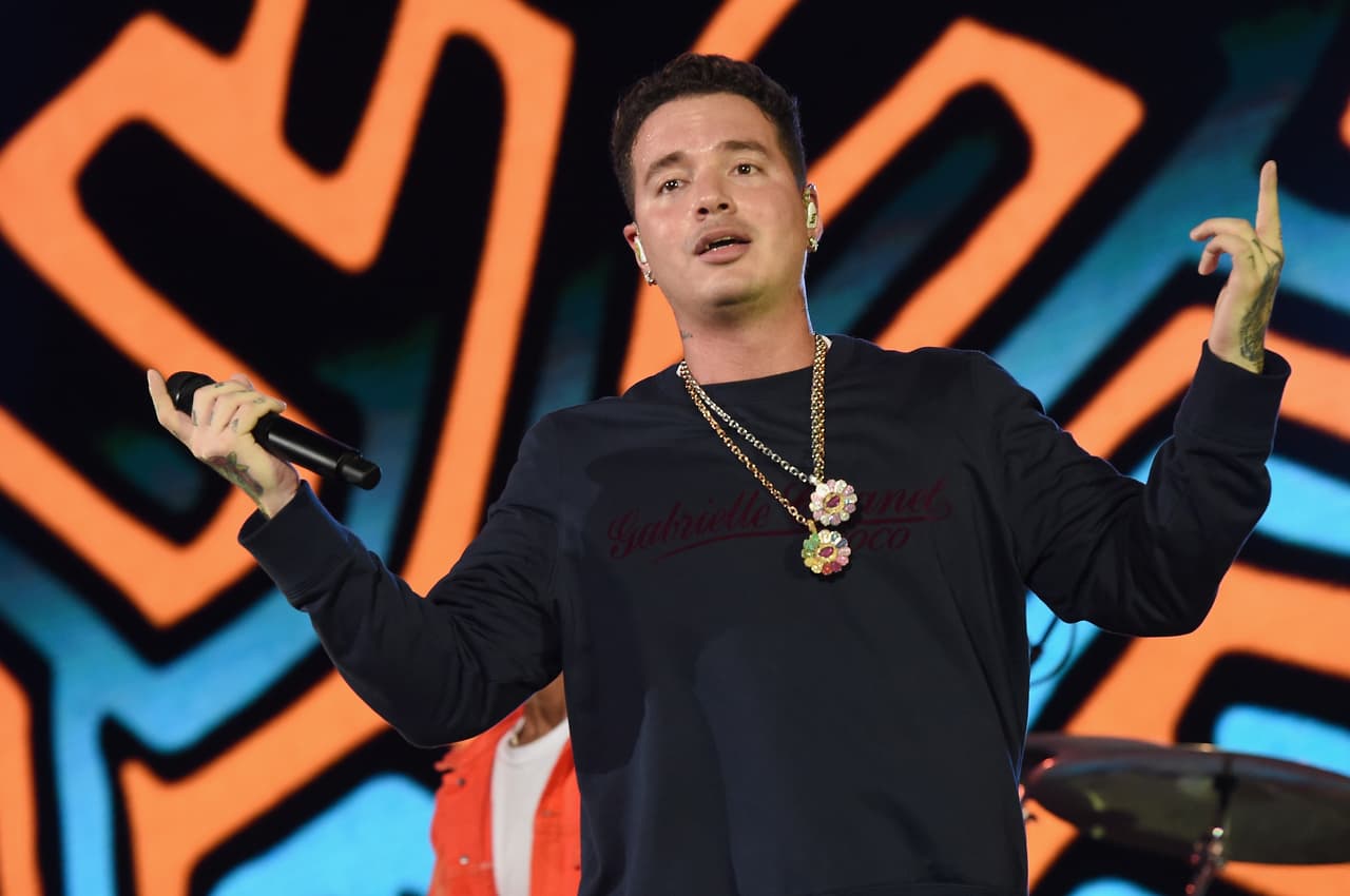 MIAMI, FL - OCTOBER 14: In this handout photo provided by One Voice: Somos Live!, J Balvin performs onstage at One Voice: Somos Live! A Concert For Disaster Relief at Marlins Park on October 14, 2017 in Miami, Florida. (Photo by Rick Diamond/One Voice: Somos Live!/Getty Images)