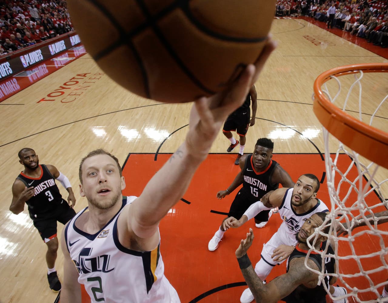 Utah Jazz derrotó 116-108 a Houston Rockets.