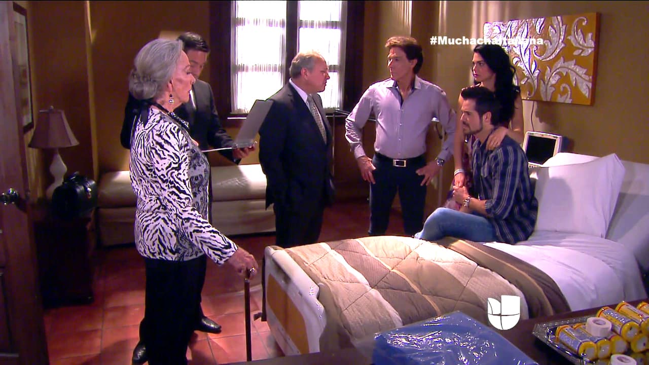 Por lo mientras debes cuidar tu salud. ¡Recuperaste la vista sólo por un momento, pero es una gran señal!