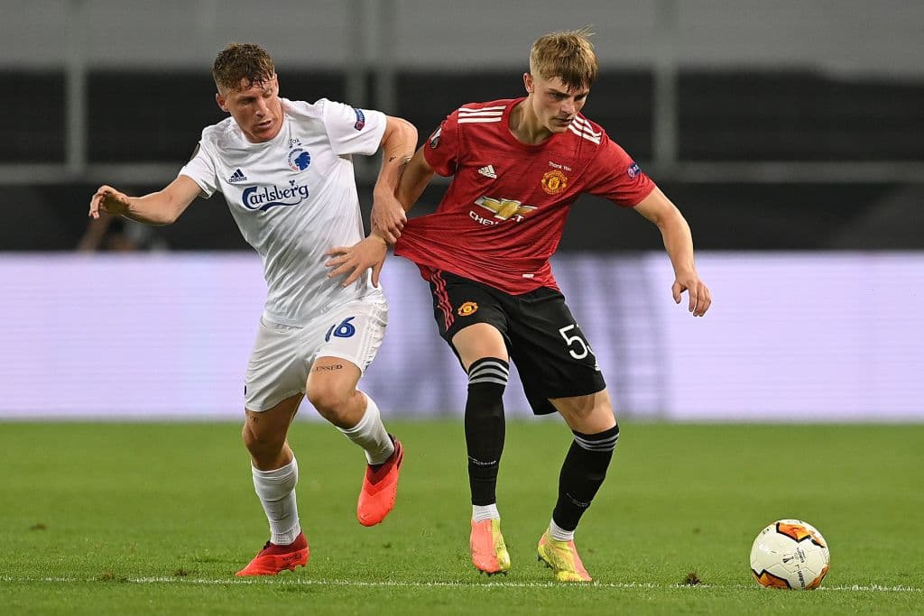 Con gol de Bruno Fernandes desde el punto penal, el Manchester United consigue su pase a la siguiente ronda y esperan rival en las semifinales.