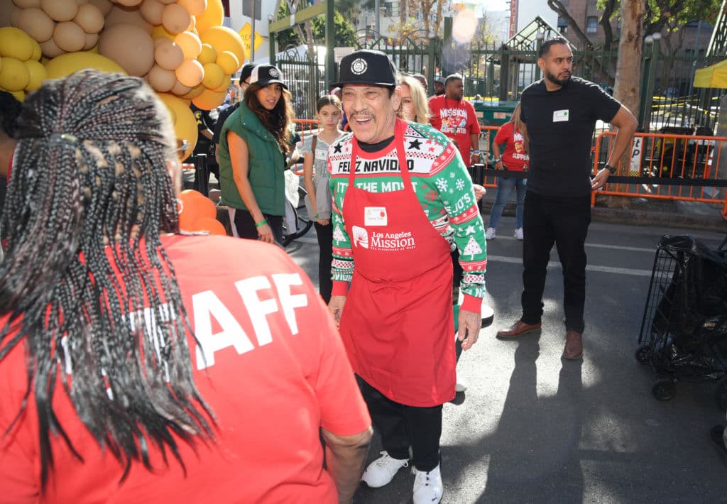 Los precios de los alimentos también han experimentado un aumento significativo, lo que ha contribuido aún más a esta situación. En la imagen aparece Danny Trejo.
