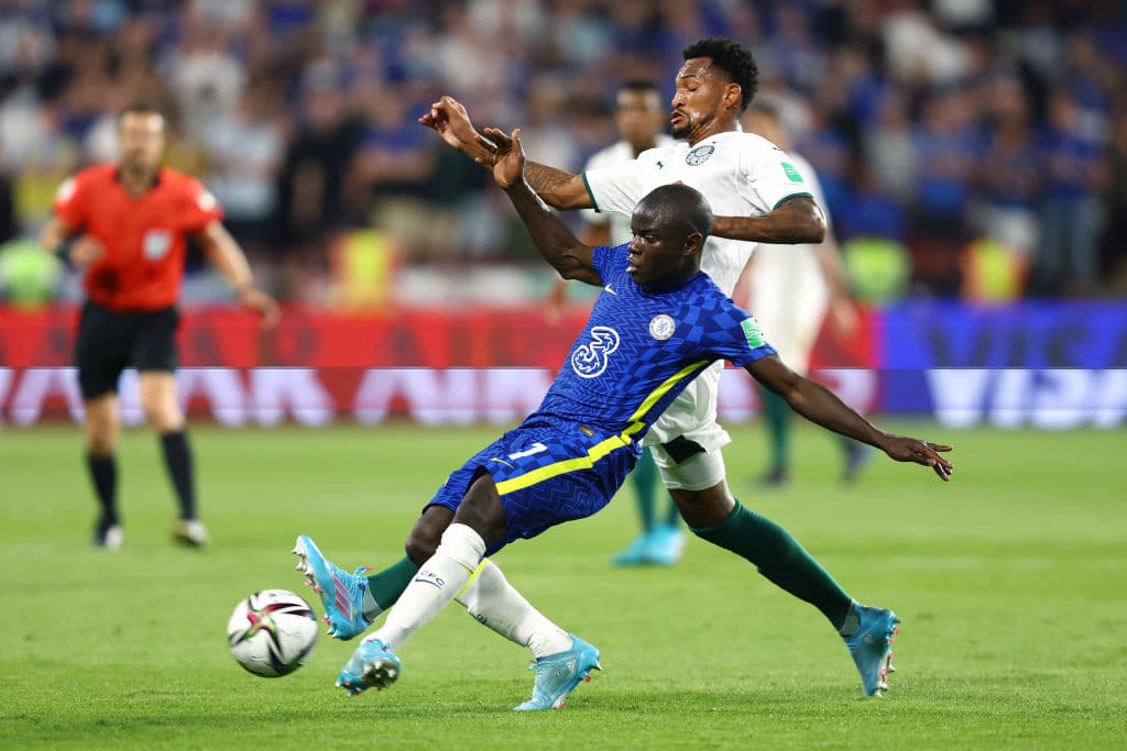 Tras el empate 1-1 en los 90 minutos reglamentarios, el juego pasó a los tiempos extras donde el Palmeiras se descuida al minuto 114 cometen un penal, Kai Havertz no perdona y el Chelsea termina venciendo 2-1 al Palmeiras.